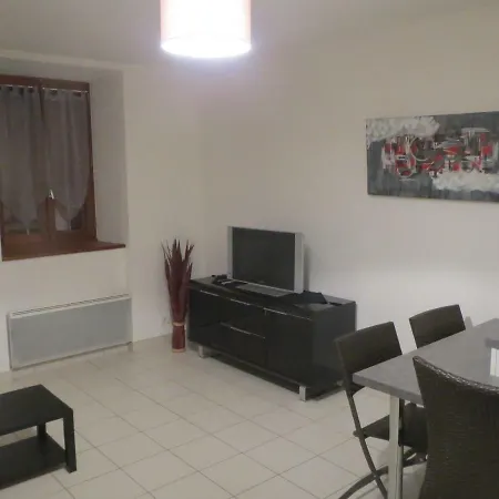 T1 centre ville Aubenas Extérieur photo